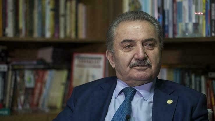 ATA Parti Genel Başkanı Zeybek'ten iktidara ''yeni anayasa'' tepkisi: "Amacınıza ulaşamayacaksınız"