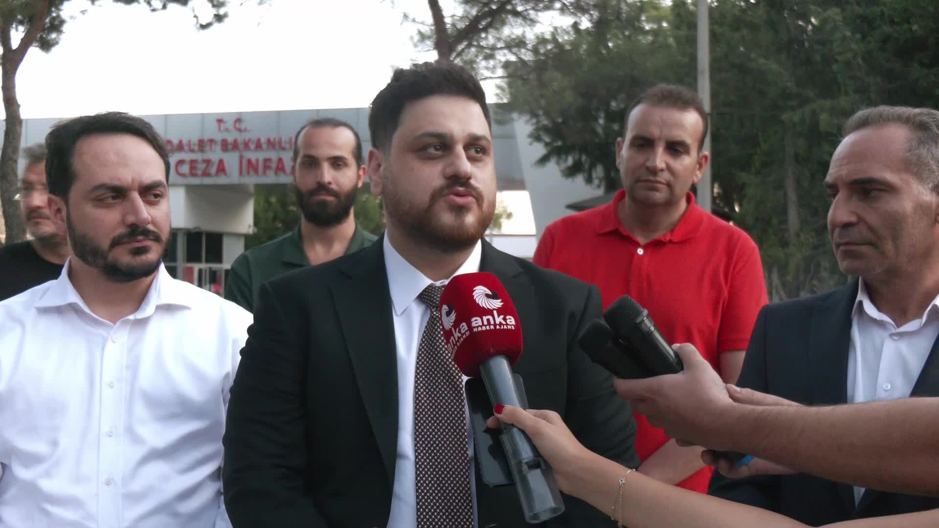 Hüseyin Baş’tan Murat Çalık’a cezaevi ziyareti: Vicdanen ve hukuken kabul edilemez