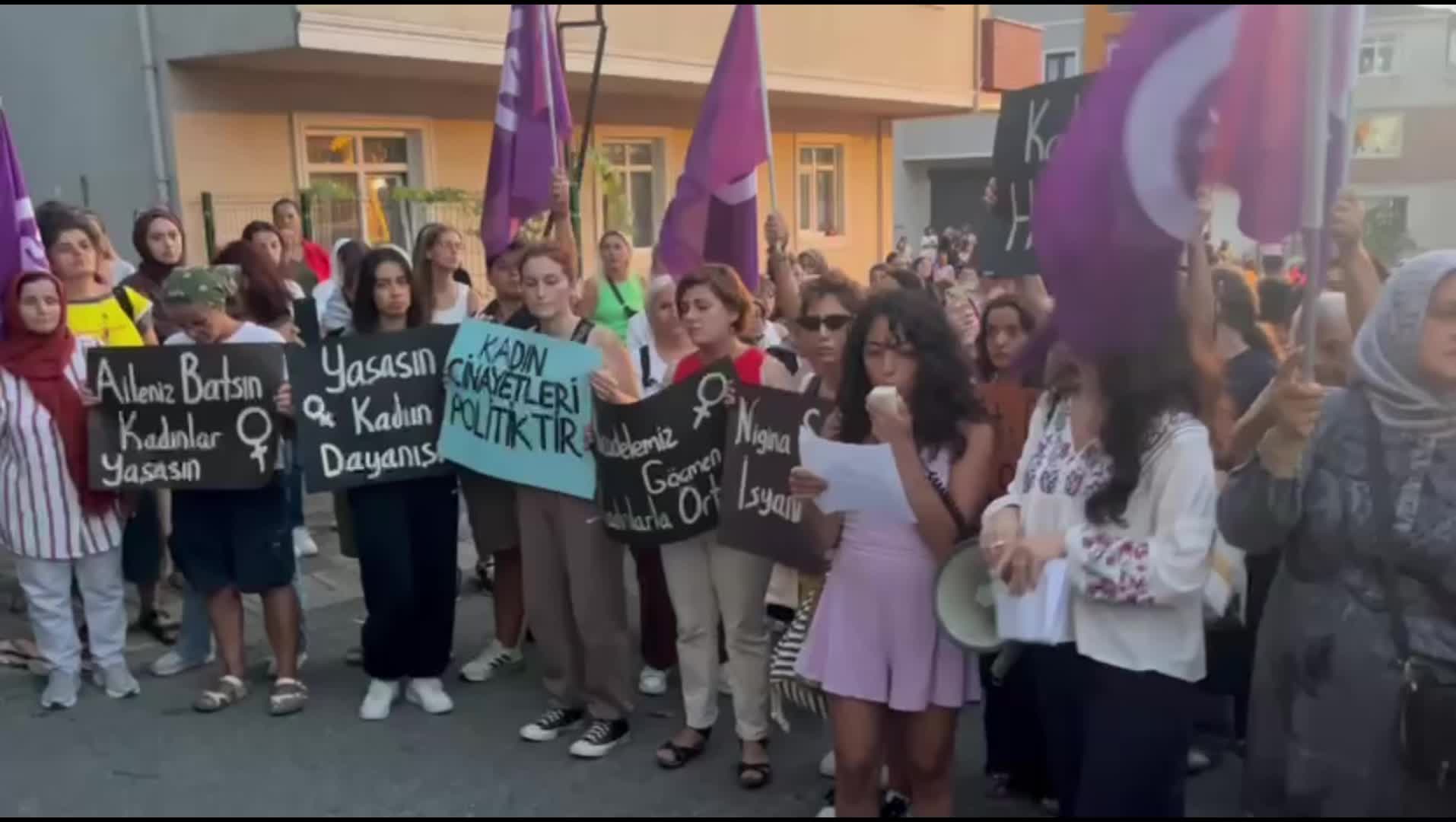 Ümraniye'de kadınlar Nigina Sattarova'nın öldürüldüğü sokağa yürüdü