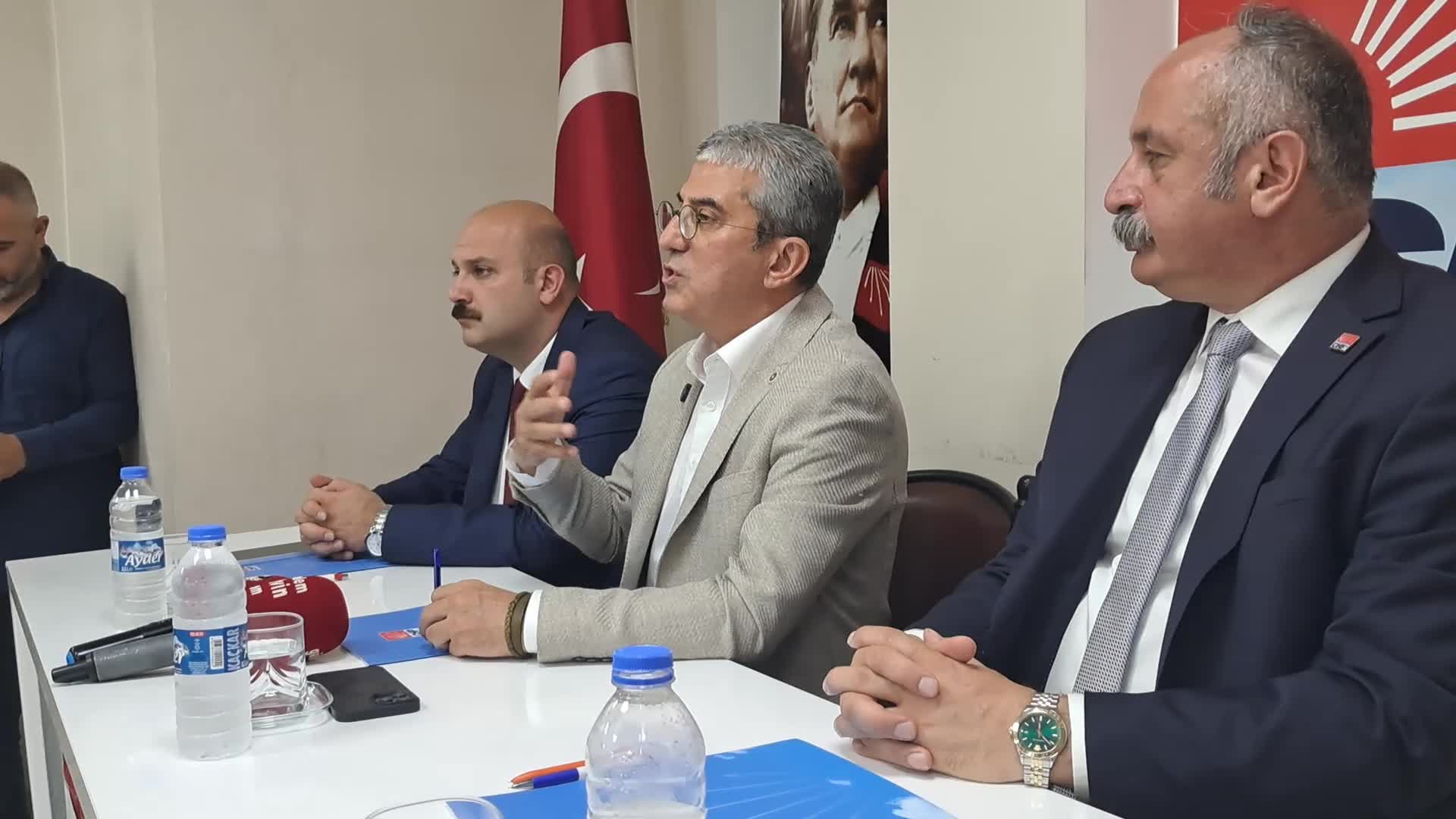 Gökhan Günaydın: "Türkiye G20 ülkesi ama 30 milyon insan açlık sınırının altında yaşıyor"