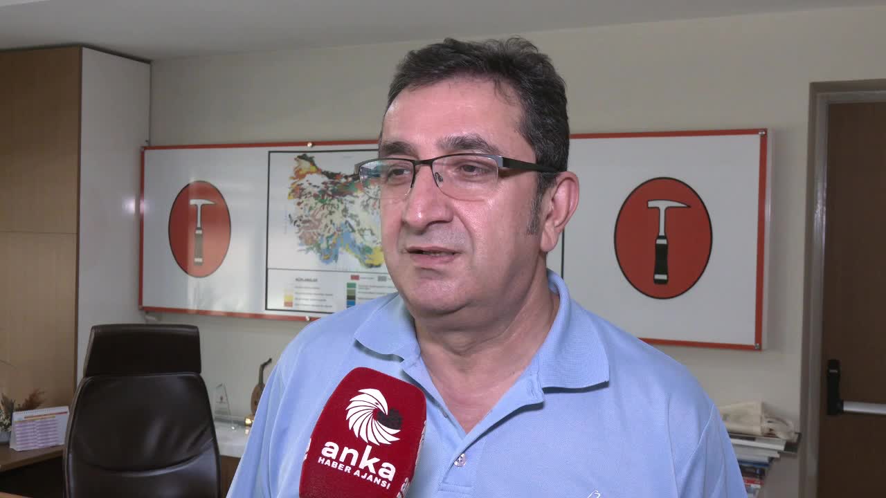 Jeoloji Mühendisleri Odası Başkanı Alan'dan Sındırgı depremi açıklaması: “Bu büyüklükte depremin sebebiyet vermeyeceği artçı sarsıntılar yaşanıyor”