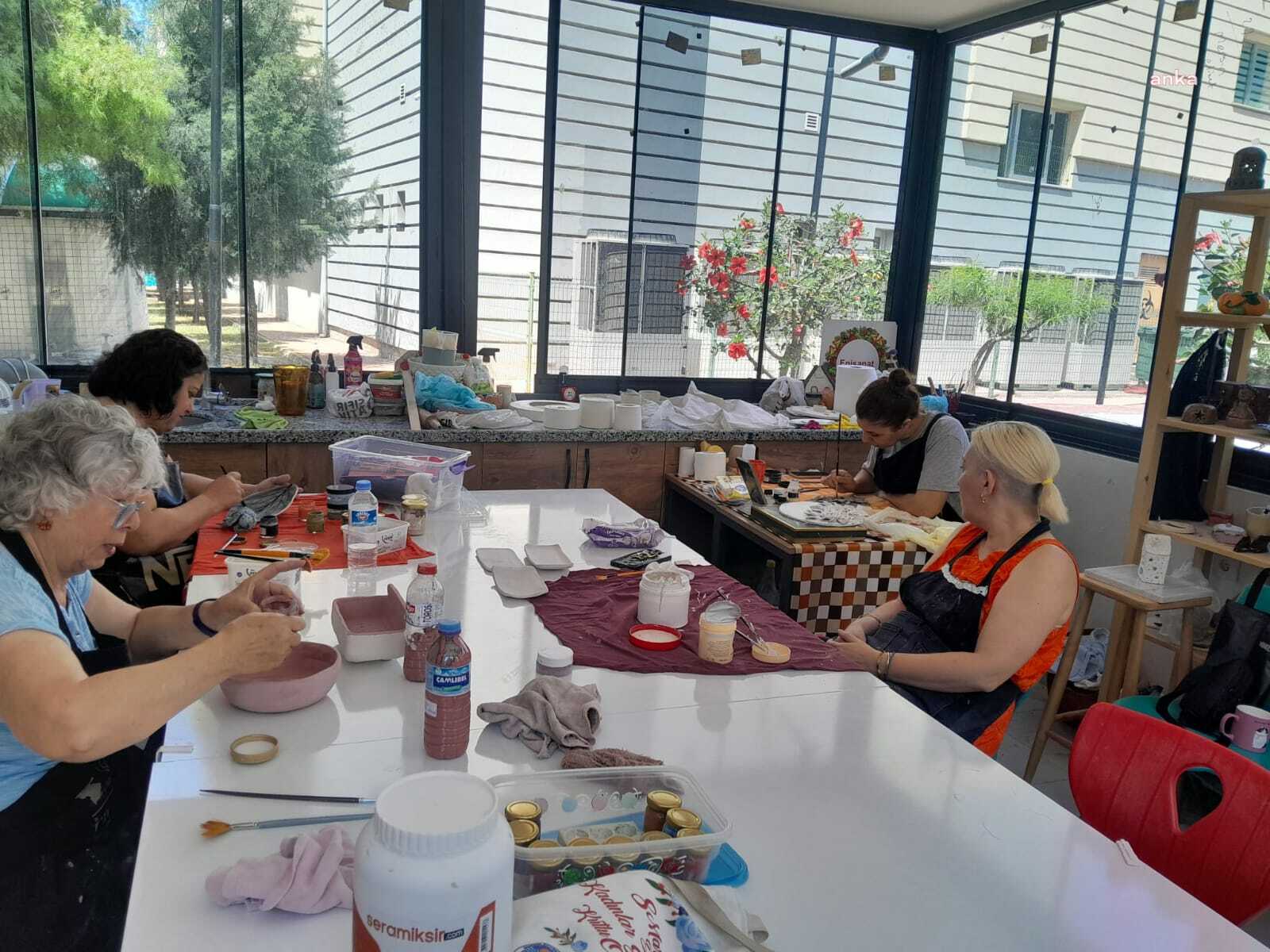 Yenişehir Belediyesi'nden kadınlara yönelik seramik sanatı eğitimi