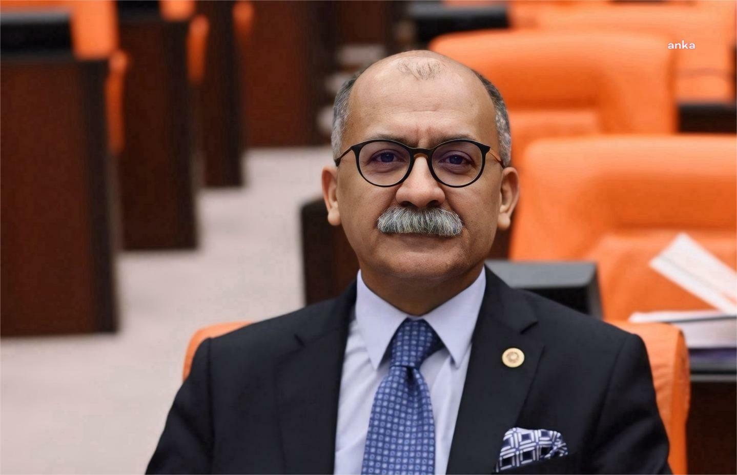 CHP'li Arslan'dan Bakan Uraloğlu'na: "10 bin PTT çalışanının Gelir İdaresi Başkanlığı’na devredileceği yönündeki iddialar doğru mudur?"