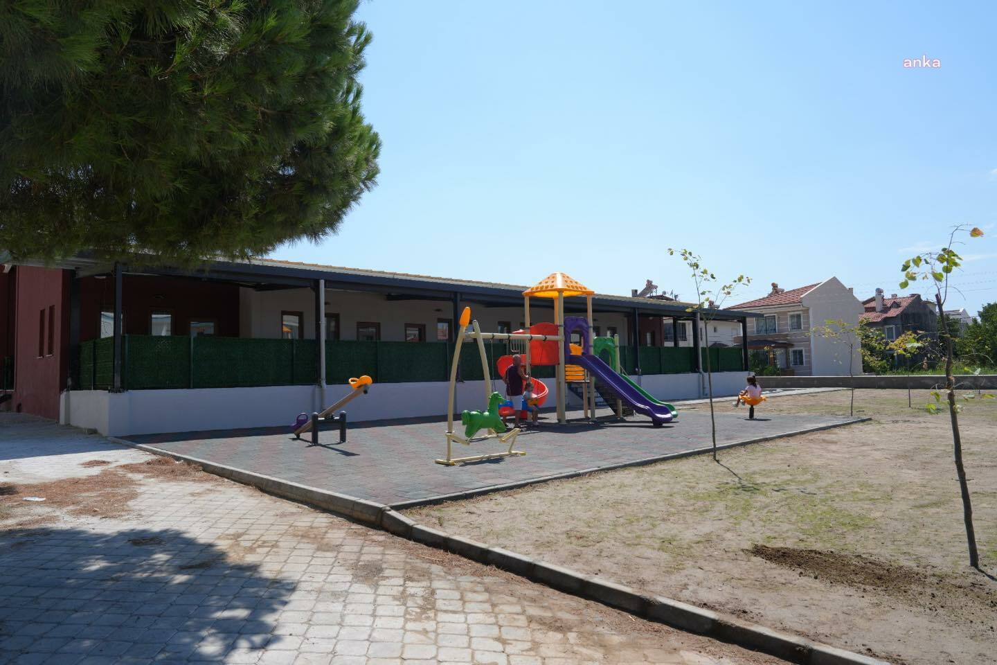 Burhaniye Belediyesi Nurten Aslan Çocuk Gündüz Bakımevi açılışa gün sayıyor