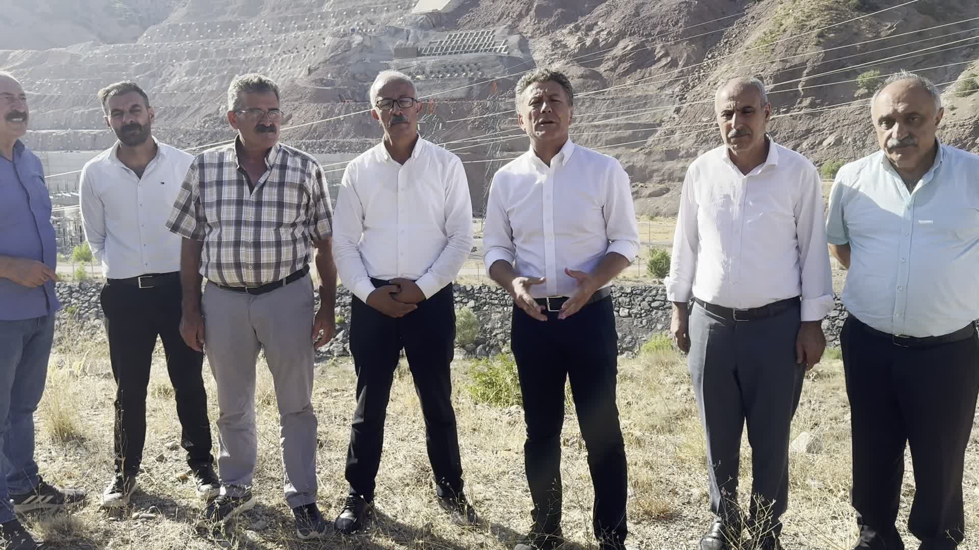 CHP'li Sarıbal: Kiğı–Yedisu yolu 26 yıldır bitmiyor