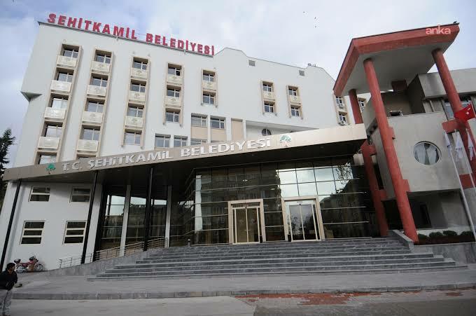CHP’den AK Parti’ye geçen Şehitkamil Belediyesi, zabıta memuru olarak mühendislik mezunu arıyor