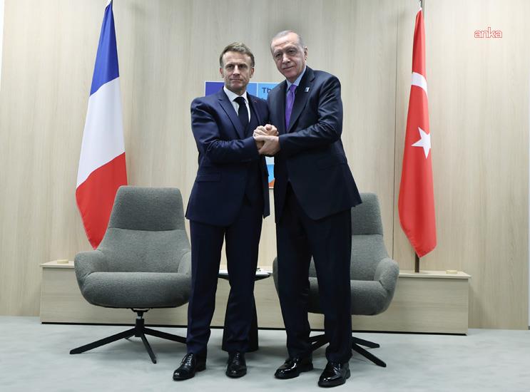 Erdoğan-Macron telefon görüşmesi... Macron: İsrail'in Gazze'ye saldırma ve E1 bölgesinde yeni toprakları kolonileştirme kararlarını kınıyoruz