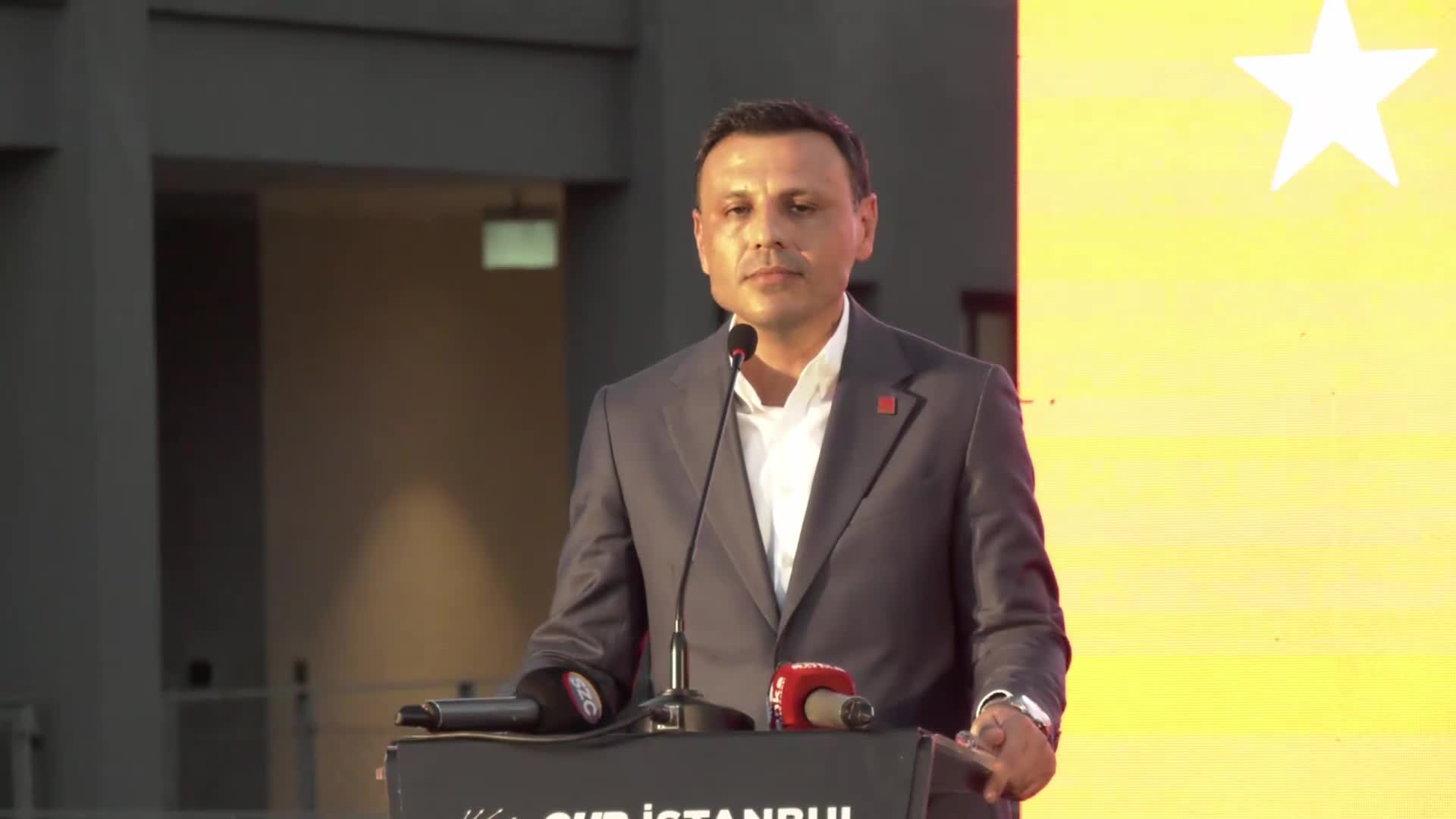 "Darbeye Karşı Umudun Yolunda 150. Gün" etkinliği... Özgür Çelik: 31 Mart seçimlerinde Türkiye’nin ikinci partisi oldukları gün bu darbe girişimine karar verdiler