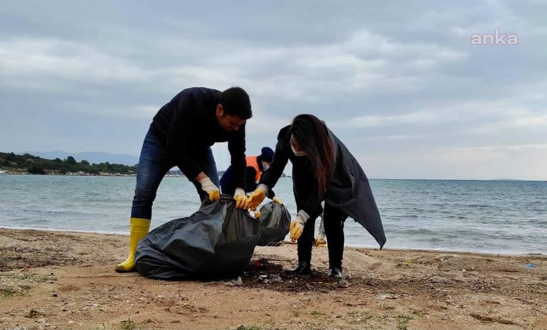 DİDİM'DE TEMİZLİK SEFERBERLİĞİ: 1 TON ÇÖP TOPLANDI