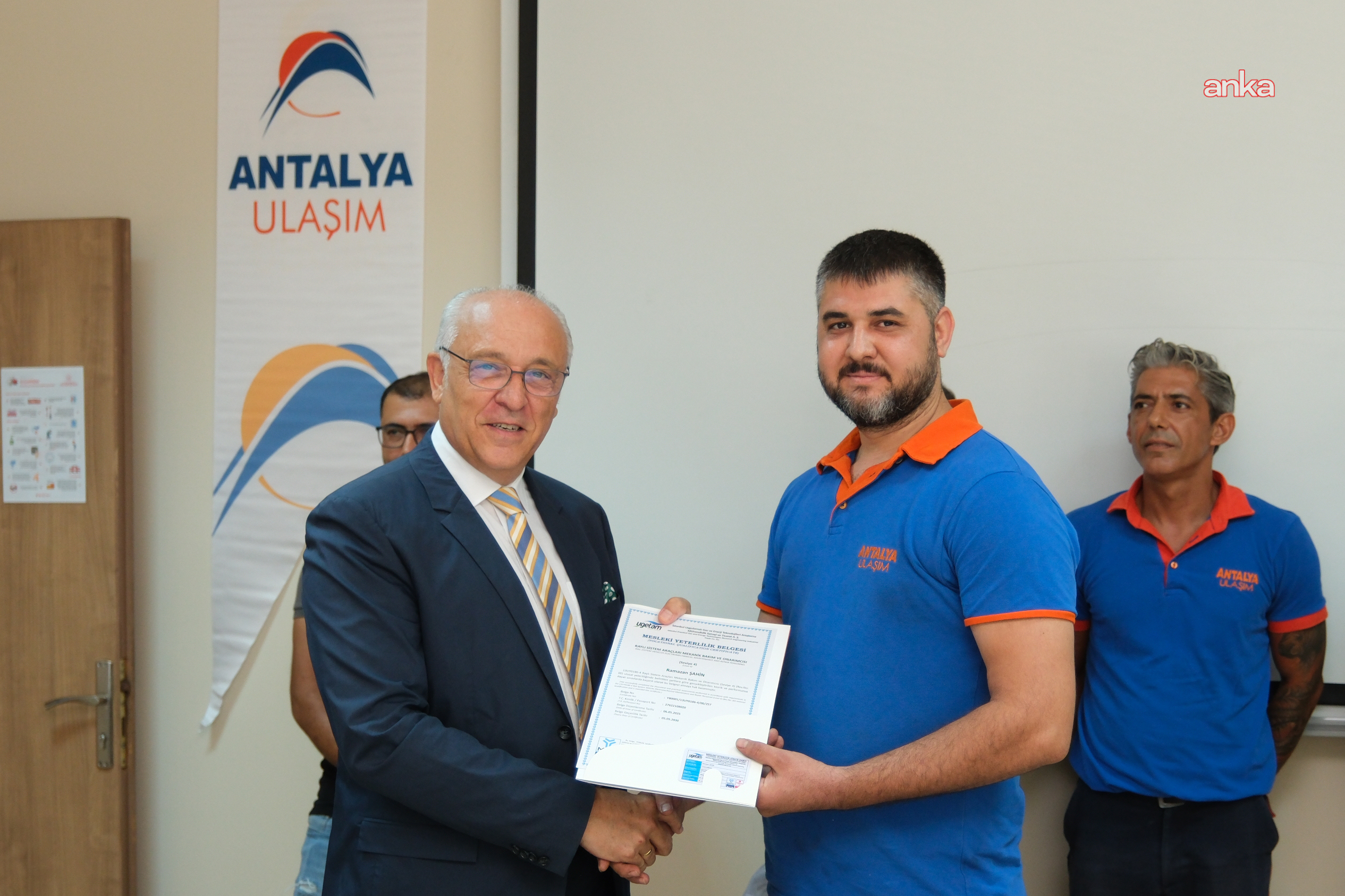Antalya Ulaşım A.Ş. teknik personeline Mesleki Yeterlilik Kurumu belgesi
