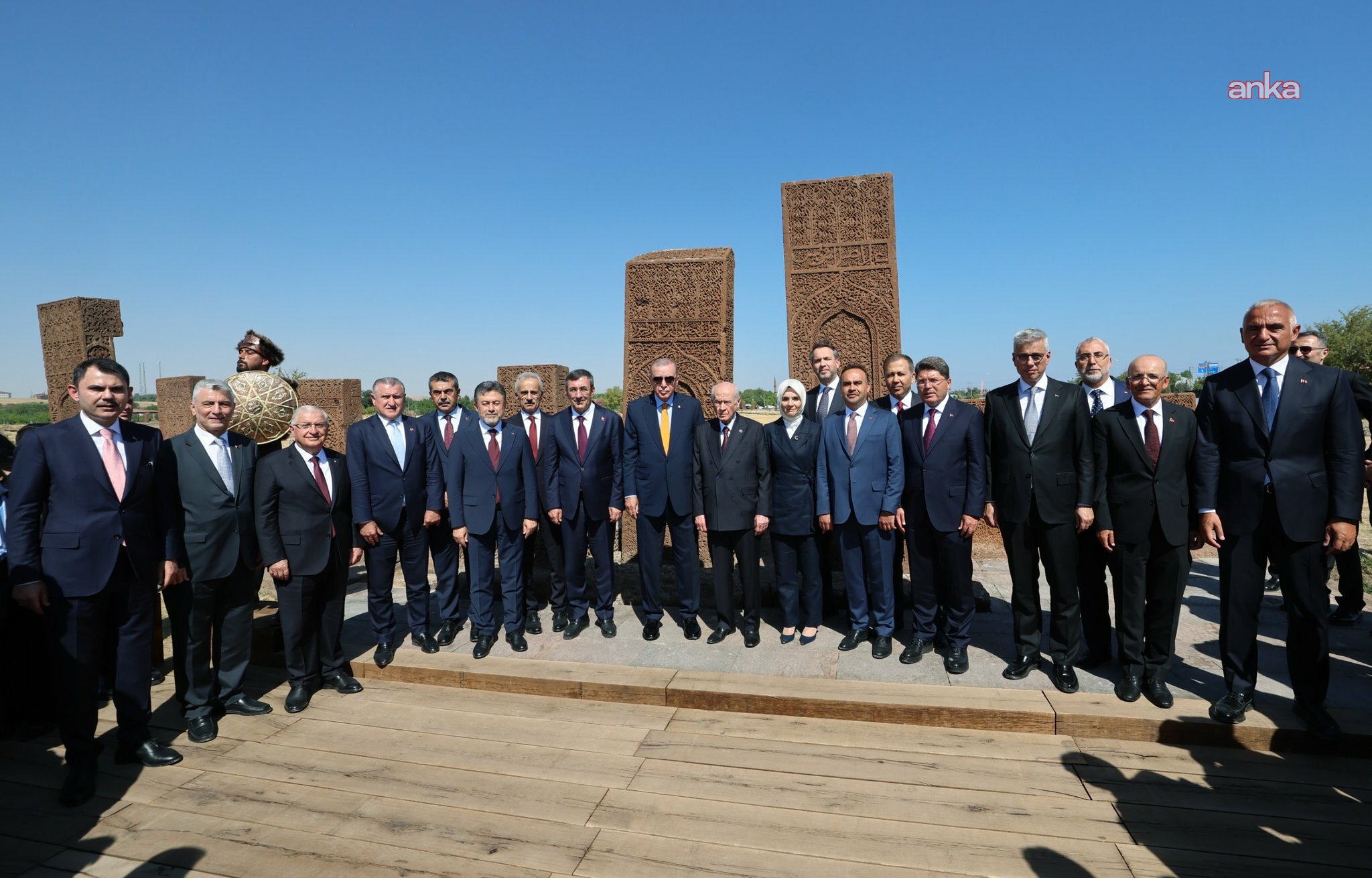 Cumhurbaşkanı Erdoğan'dan, Ahlat Selçuklu Meydan Mezarlığı’na ziyaret