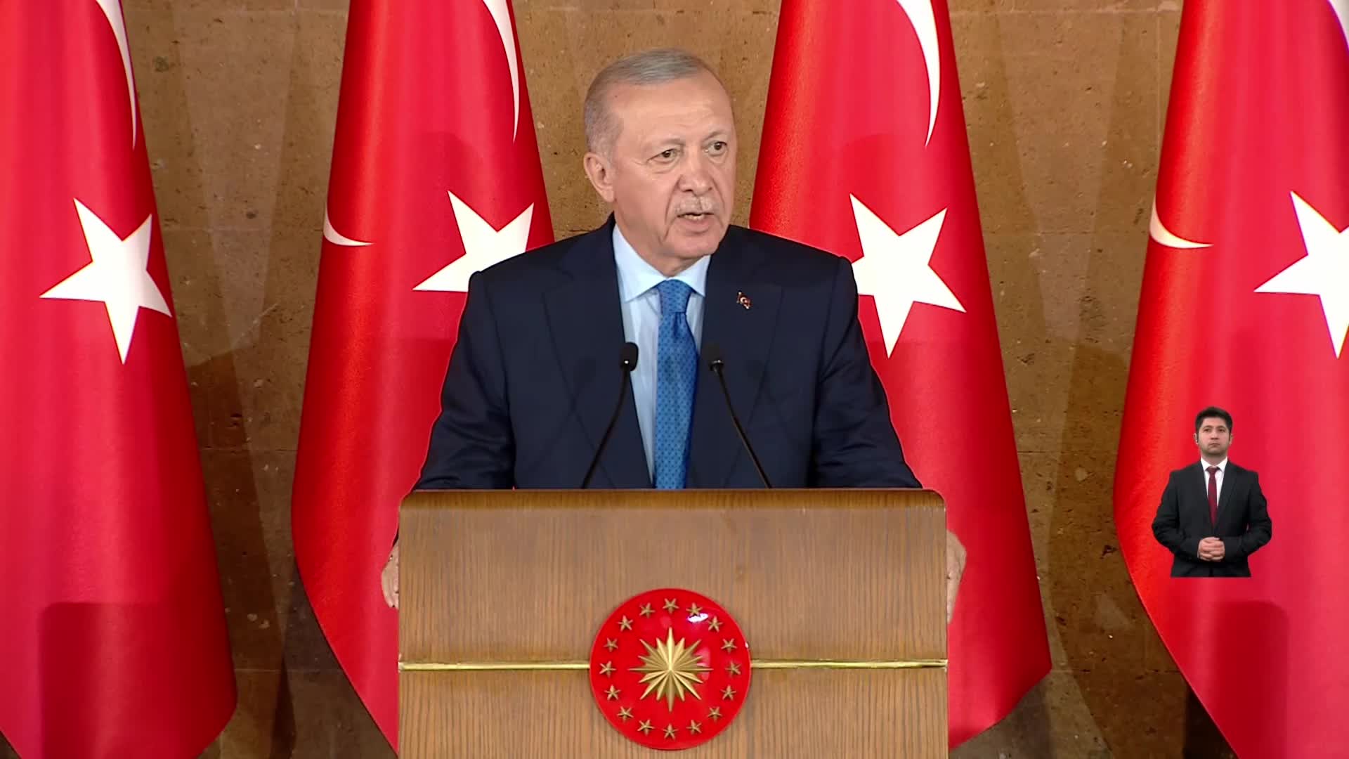 Cumhurbaşkanı Erdoğan: Türk lirasına güven hızla artıyor, enflasyon beklentileri tüm kesimlerde iyileşiyor