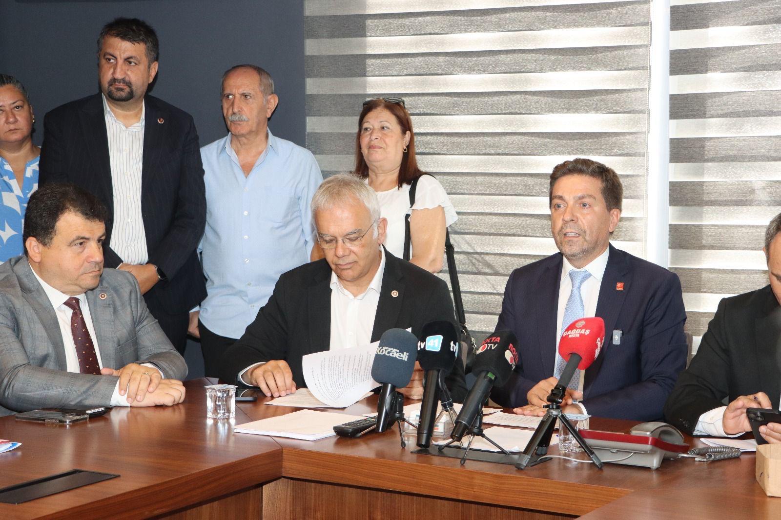 CHP heyeti Kocaeli’de sahaya çıktı