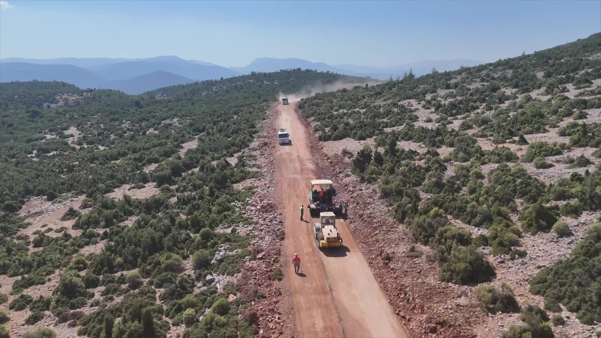 Muğla Büyükşehir Belediyesi'nden Menteşe kırsalına 36 milyon TL'lik yol yatırımı