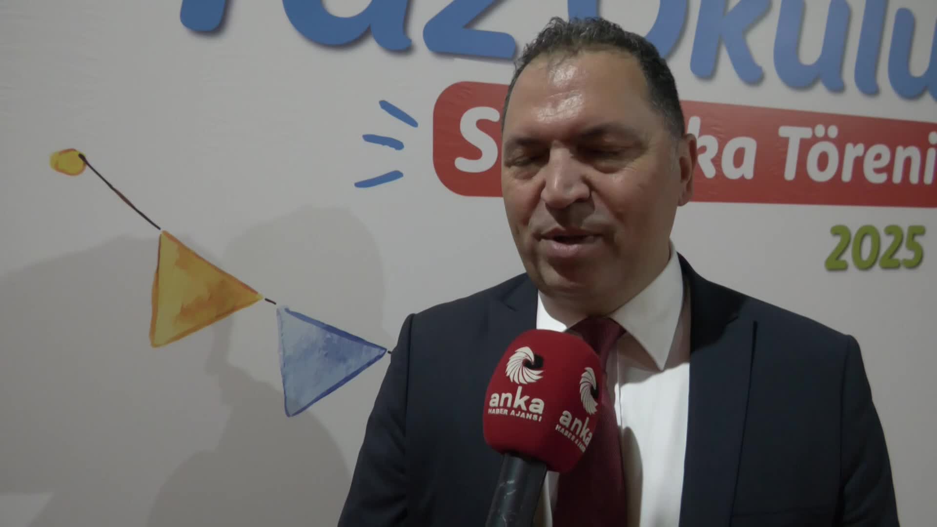 Metro İstanbul Yaz Okulu’nda 4. dönem mezuniyeti... Özgür Soy: Madem Esenler’in en büyük şirketiyiz, kampüsümüzü halka açalım dedik