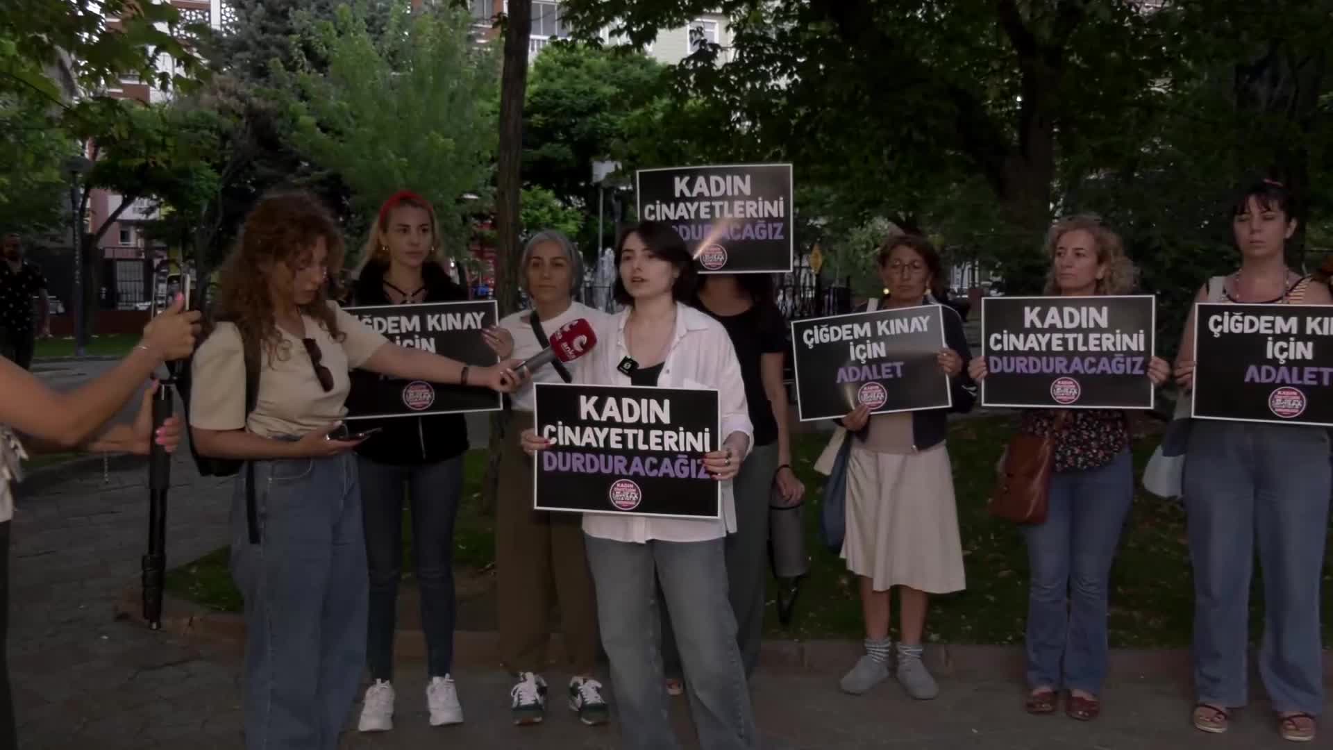Çiğdem Kınay cinayeti… Kadın Cinayetlerini Durduracağız Platformu: Belki kazara ateş etti, belki yanlışlıkla oldu, ama bu bize şunu gösteriyor: Bireysel silahlanma şiddetin önünü açıyor