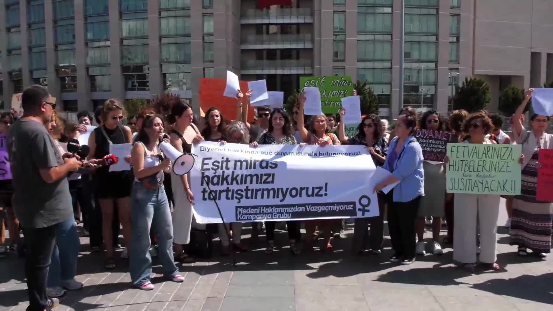 Medeni Haklarımızdan Vazgeçmiyoruz Kampanya Grubu'ndan ''miras'' hutbesine tepki: Diyanet suç işliyor