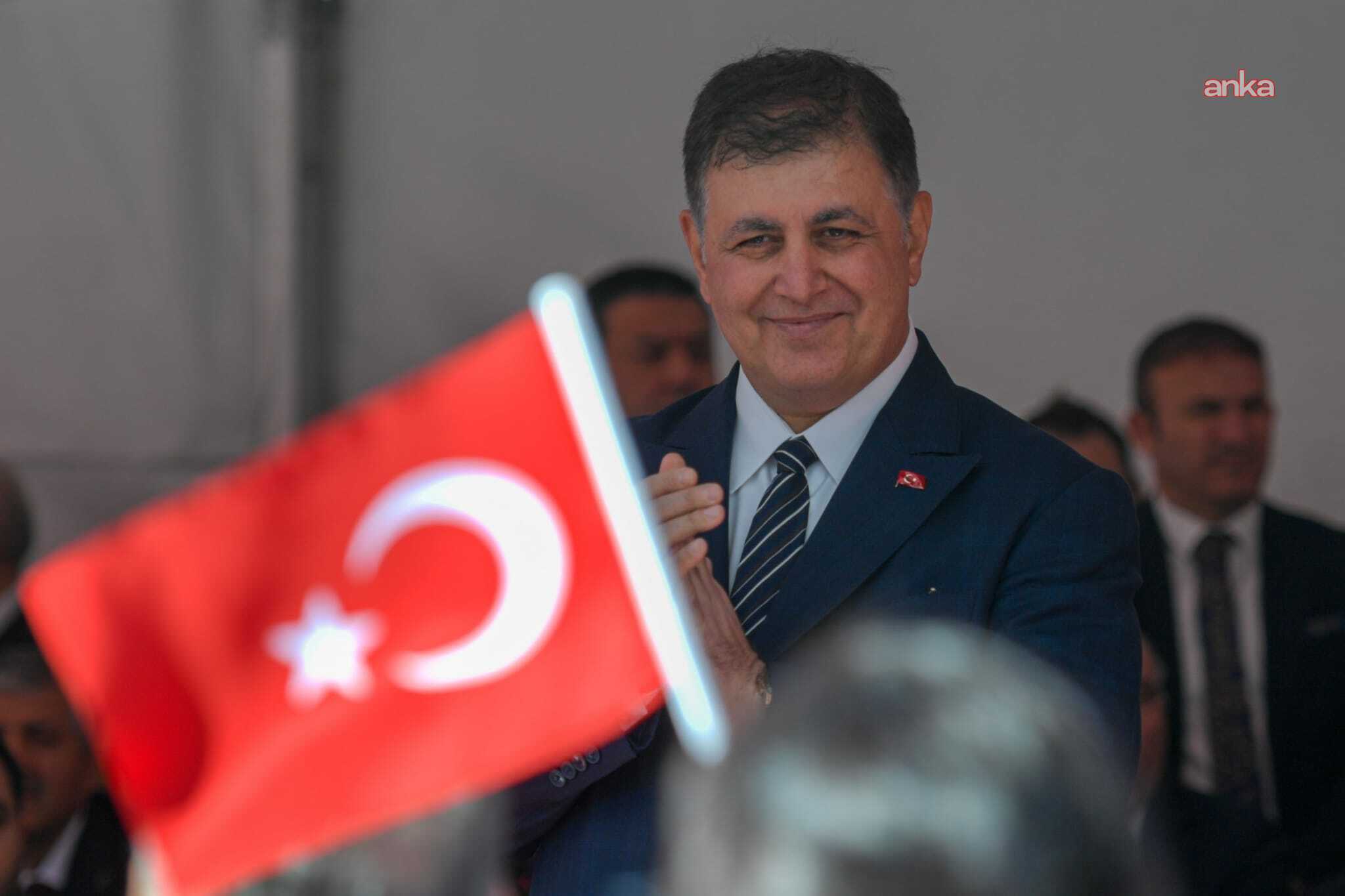 İzmir Büyükşehir Belediye Başkanı Tugay: "Özgürlük ve bağımsızlık bu milletin karakteridir"