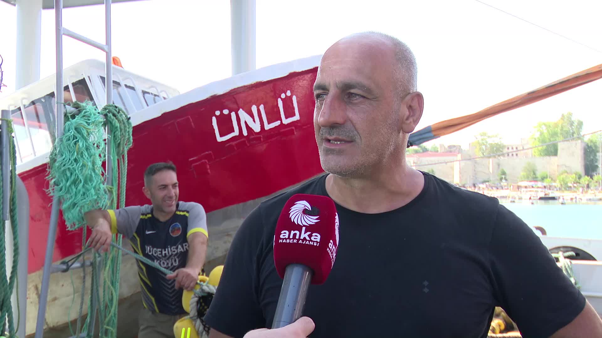 Denizlerde av yasağı sona eriyor... Sinoplu balıkçı Ertan Akbaş: "Balıkçılığın bir bakanlığı olması gerekiyor"
