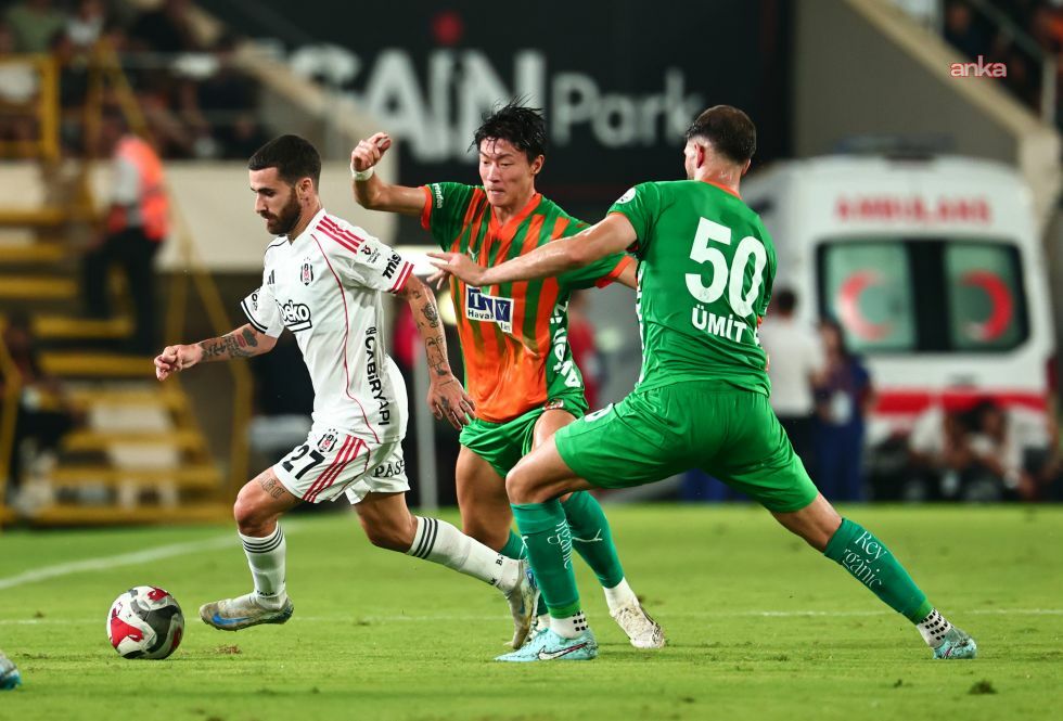 Süper Lig... Alanyaspor 2-0 Beşiktaş