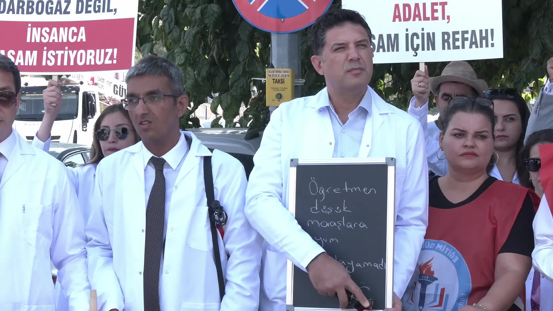 Öğretmenlerden memur zamlarına tepki: "Memur, hakem oyununa yenik düşürülmüştür"