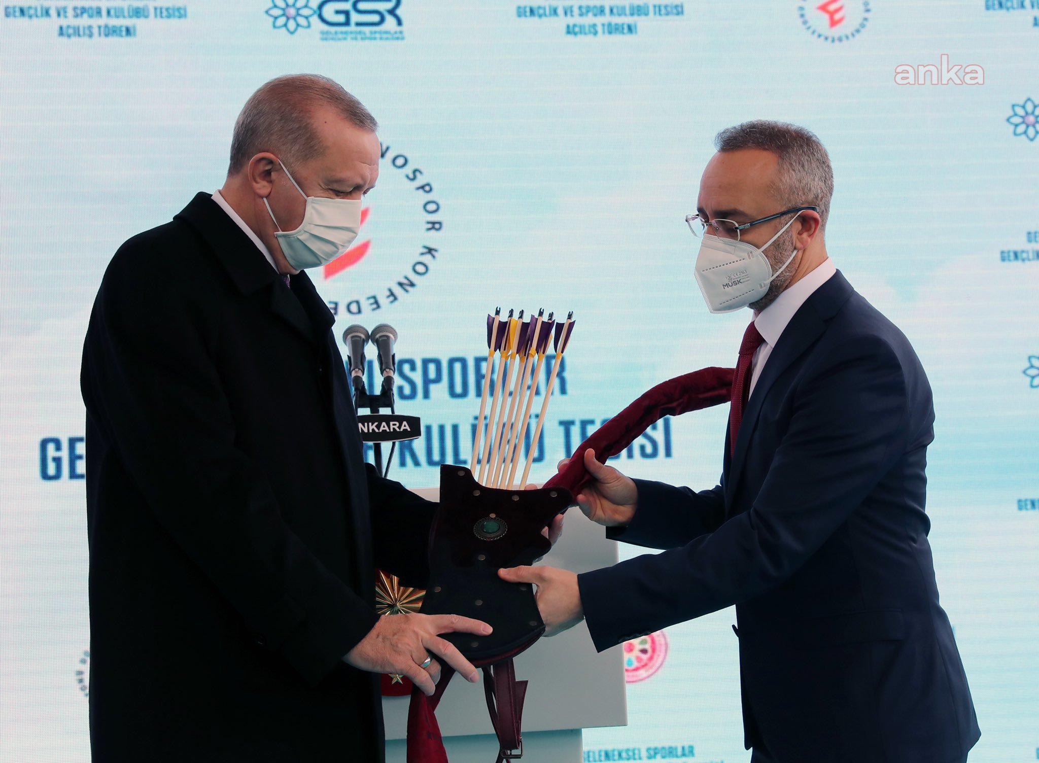 CUMHURBAŞKANI ERDOĞAN: “BİNİCİLİK, OKÇULUK VE GÜREŞ GİBİ SPORLARI ÖĞRENMEK İSTEYENLER İÇİN YENİ BİR NEFES ALANI OLACAK”