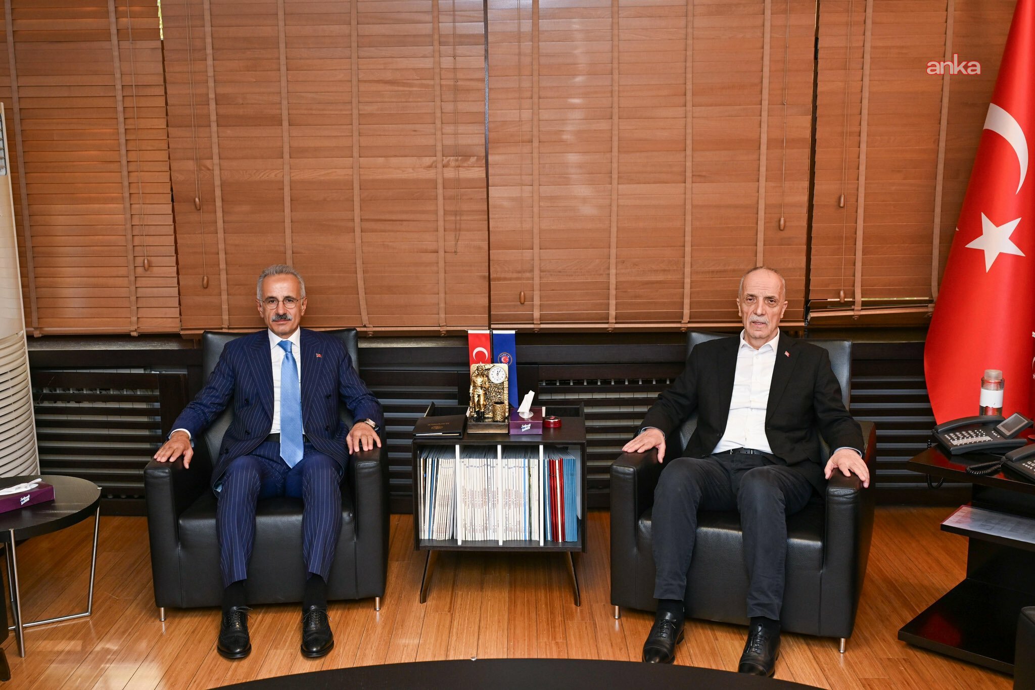 Ulaştırma Bakanı Uraloğlu, TÜRK-İŞ'i ziyaret etti