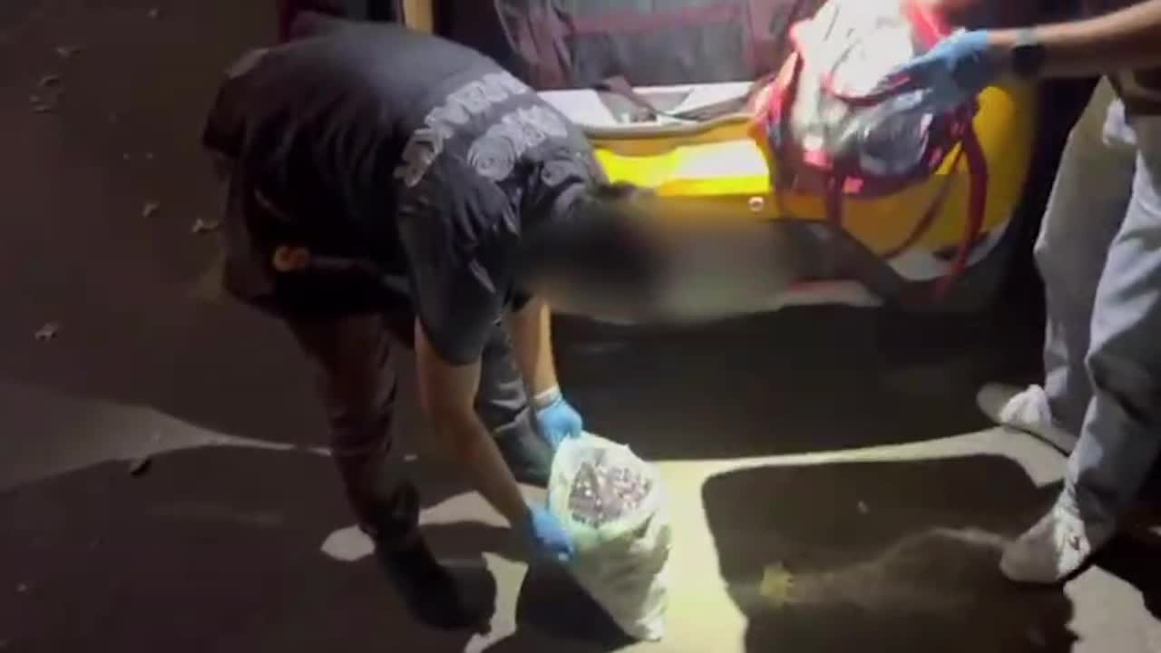 Diyarbakır’da takside 34 bin 360 adet uyuşturucu hap ele geçirildi