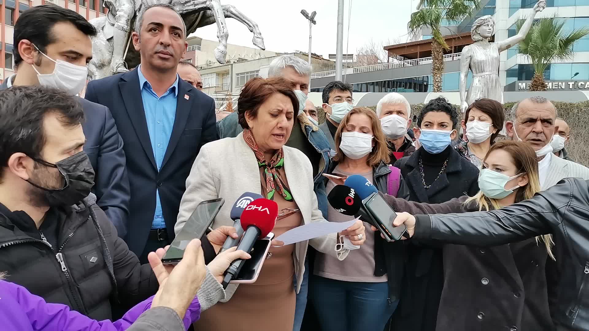 MENEMEN’DE KURA YİNE ÇEKİLEMEDİ… CHP’DEN HUKUKSUZLUK TEPKİSİ