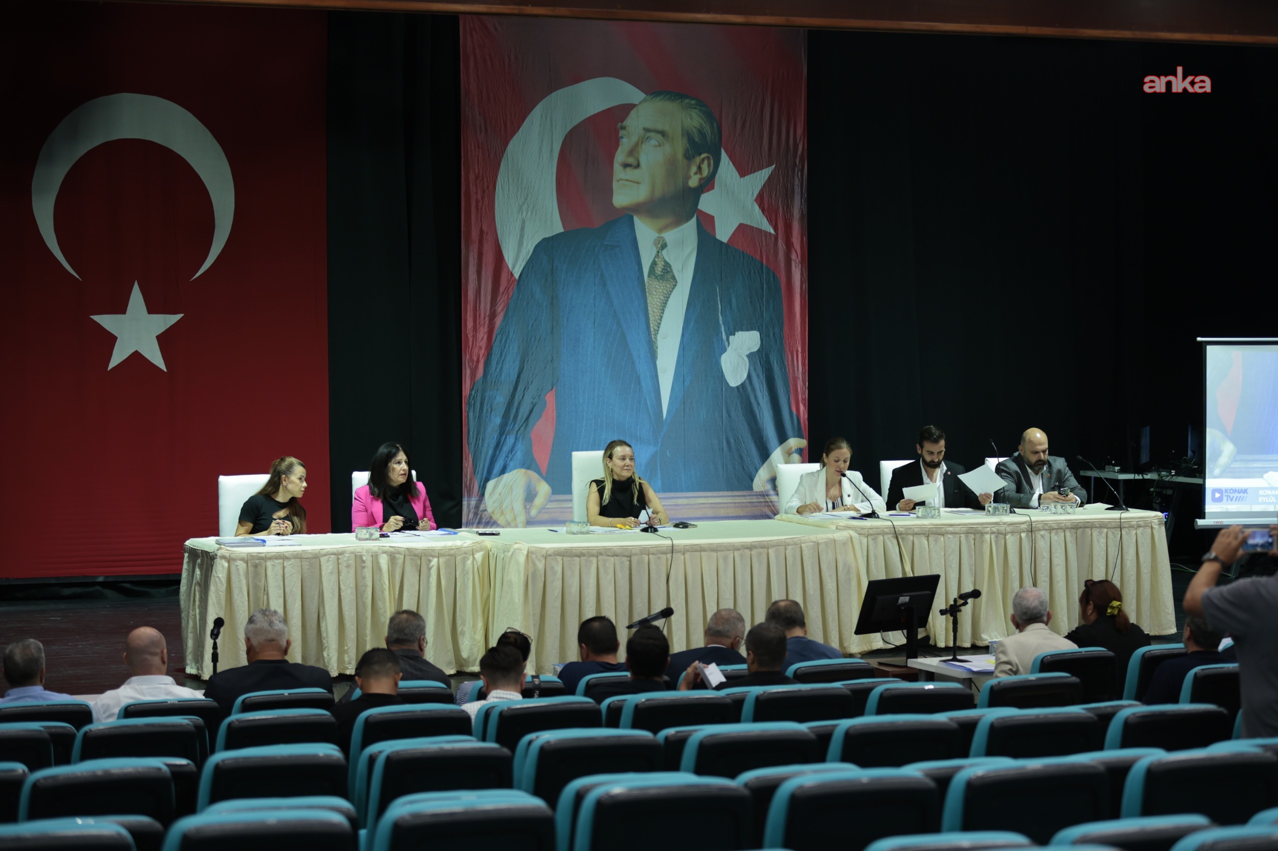 Konak Belediye Meclisi toplantısında Gazze kardeş şehir ilan edildi