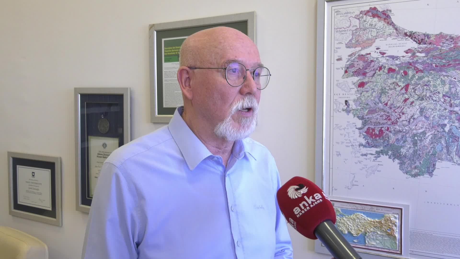 Sındırgı'daki depremin ardından artçıları sürüyor... Prof. Dr.  Seyitoğlu: ''Beni korkutan durum şu: Gelecekte Manisa, Salihli ve Alaşehir civarında bir depremin olması''
