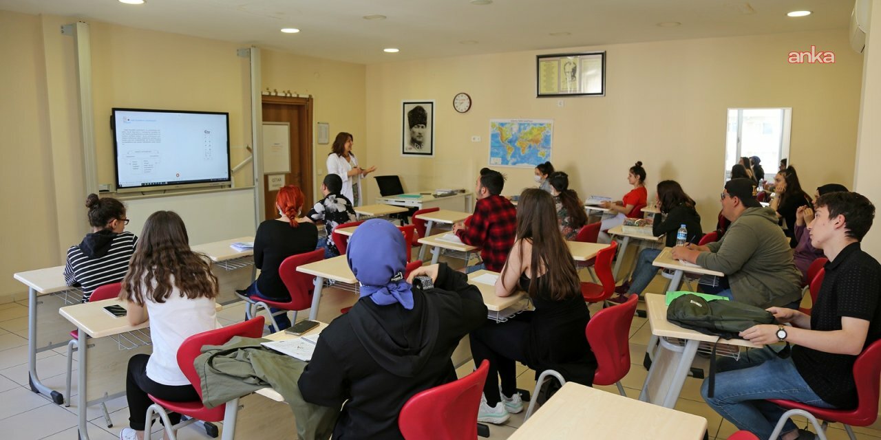 Ataşehir Belediyesi, yeni eğitim öğretim döneminde de öğrencilere desteğini sürdürüyor