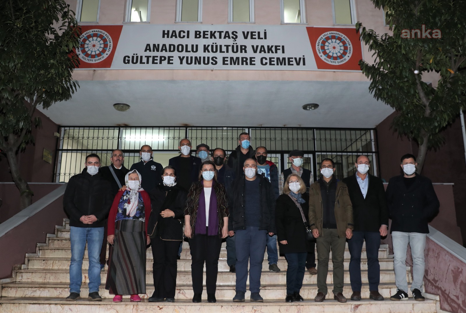 İZMİT BELEDİYE BAŞKANI HÜRRİYET, GÜLTEPE YUNUS EMRE CEMEVİ'Nİ ZİYARET ETTİ