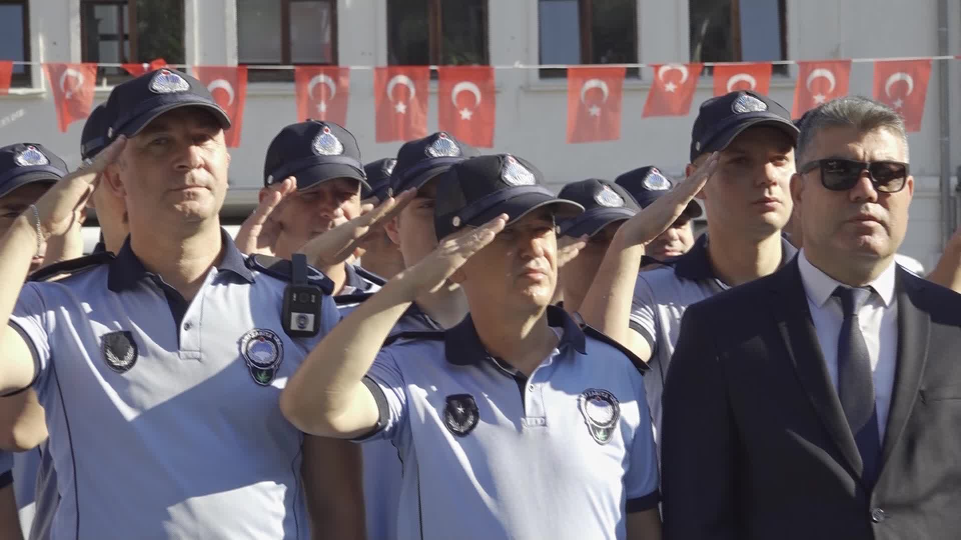 Bursa Büyükşehir Belediye Başkanı Bozbey, zabıta personeli ile bir araya geldi