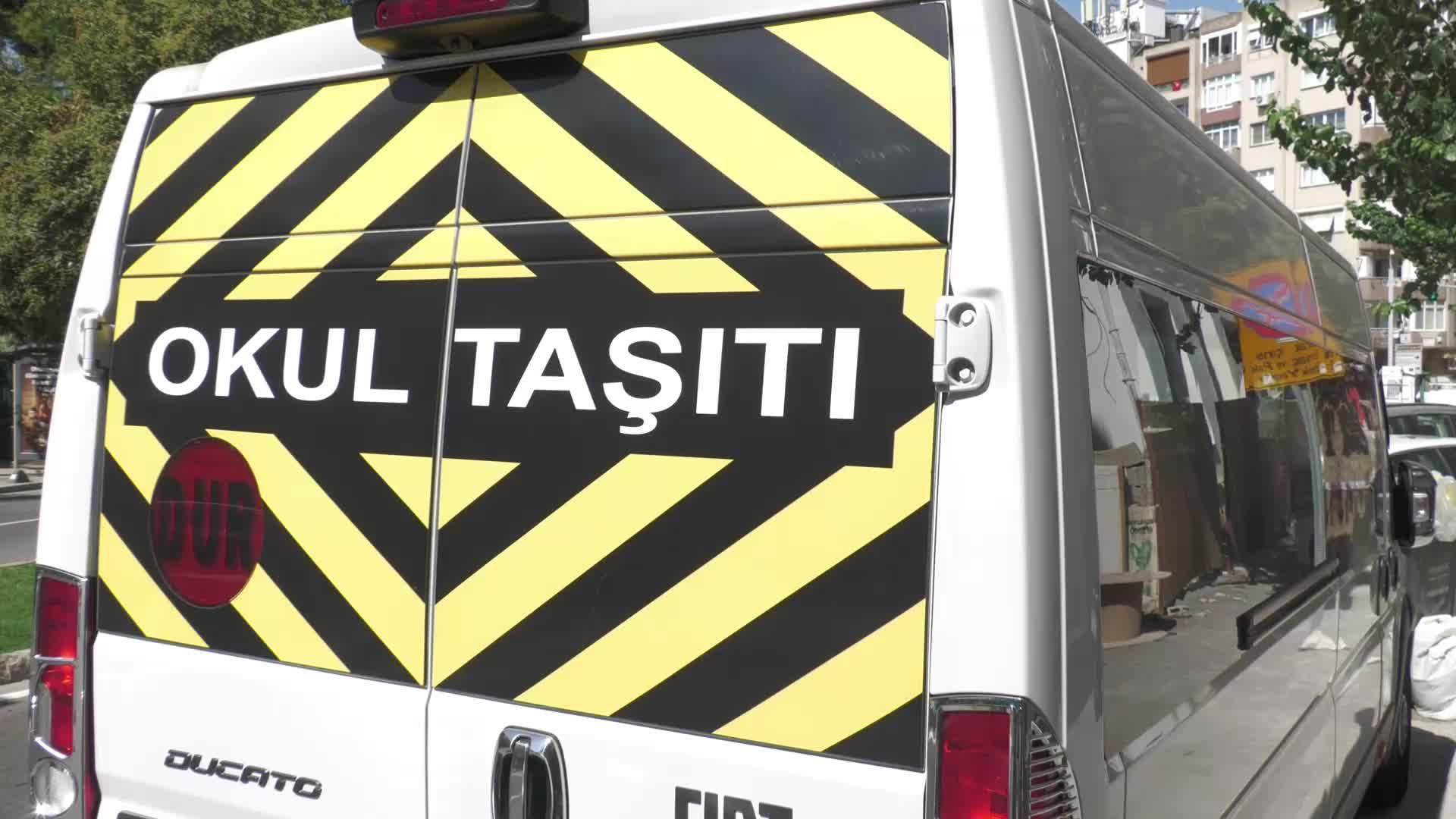 İzmir Otobüsçüler ve Umum Servis Araçları İşletmecileri Odası Başkanı Mert: Ülkedeki ekonomik sıkıntılardan servis esnafı da olumsuz etkileniyor