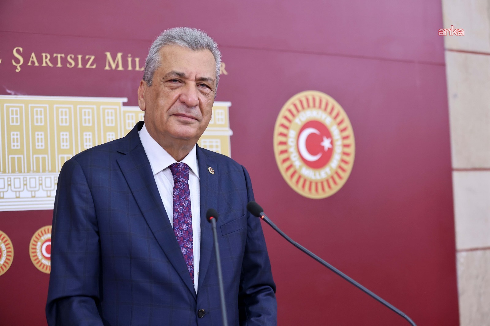 CHP'li Öztürkmen’den Bakan Tekin'e tepki: "Okula gitmeyi teşvik etmek yerine, çocukları eğitimden koparacak adımlar atılıyor"