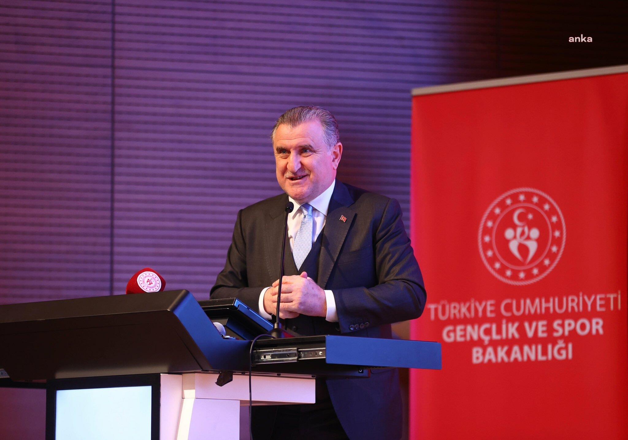Bakan Bak, Filenin Sultanları'nı kutladı: Tarih yazıyoruz
