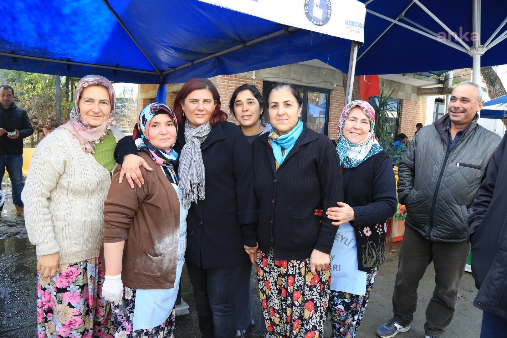 AYDIN BÜYÜKŞEHİR BELEDİYESİ, KADINLARI ÜRETİME YÖNELTİYOR