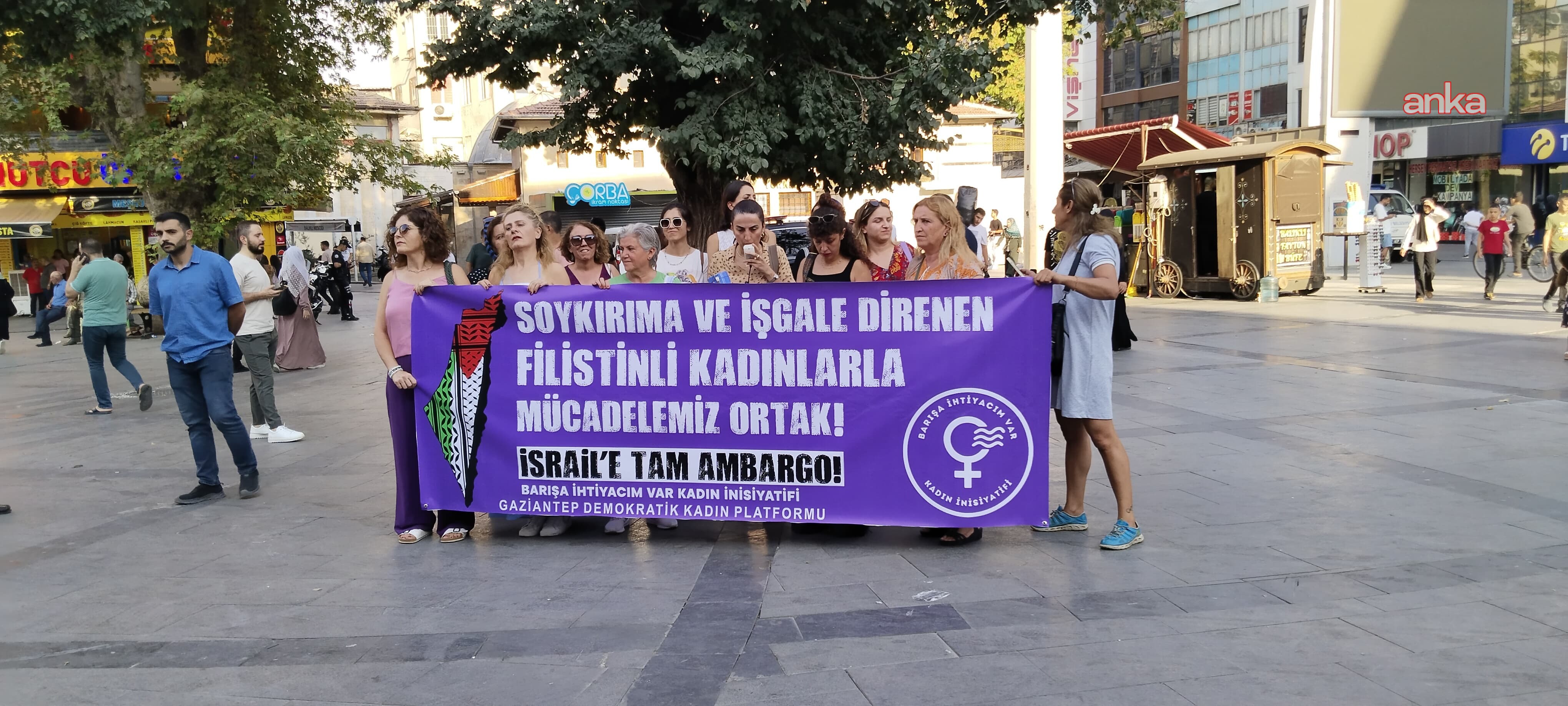 Gaziantep'te kadınlar Filistin için sokağa çıktı: "İsrail'e tam ambargo ilan edilsin"