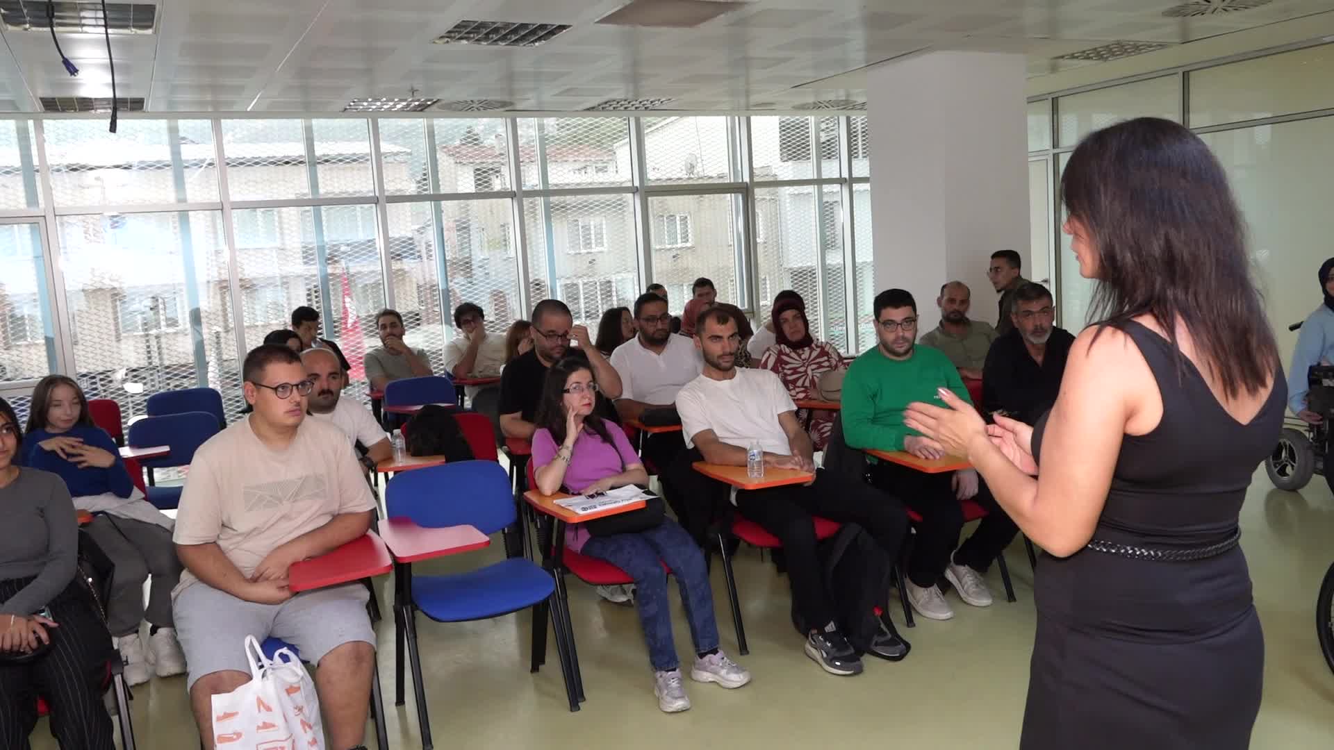 Osmangazi Belediyesi'nden engelli bireylere eğitim desteği