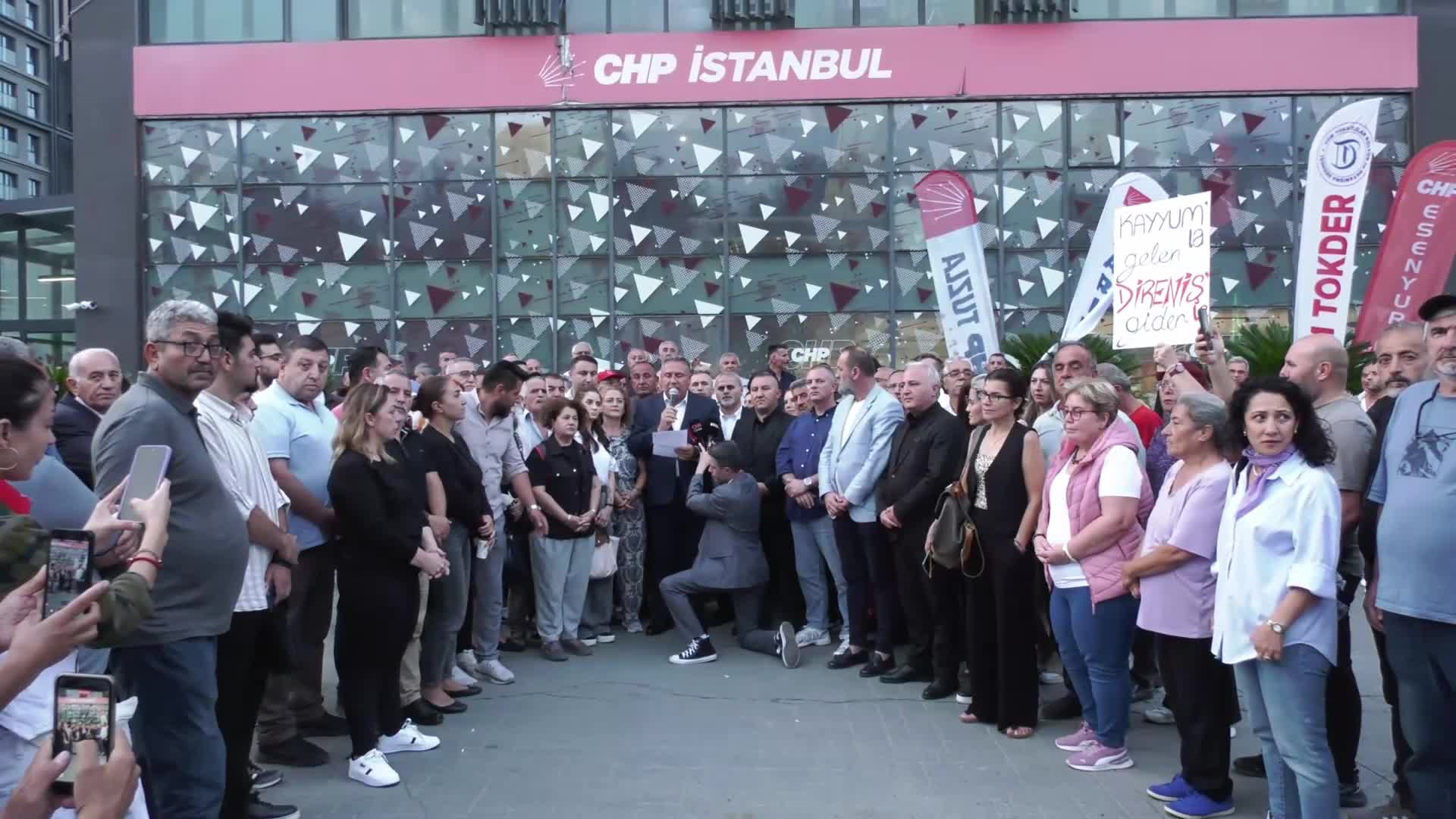 Hemşehri Dernekleri'nden Özgür Çelik'e destek