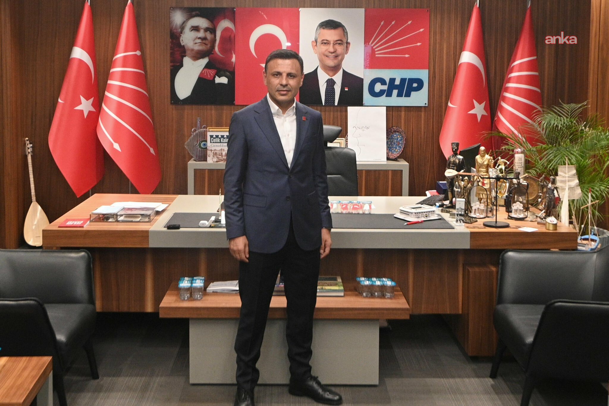 CHP'li Özgür Çelik: "CHP üyelerinin il binasına gelmesi suç değildir"
