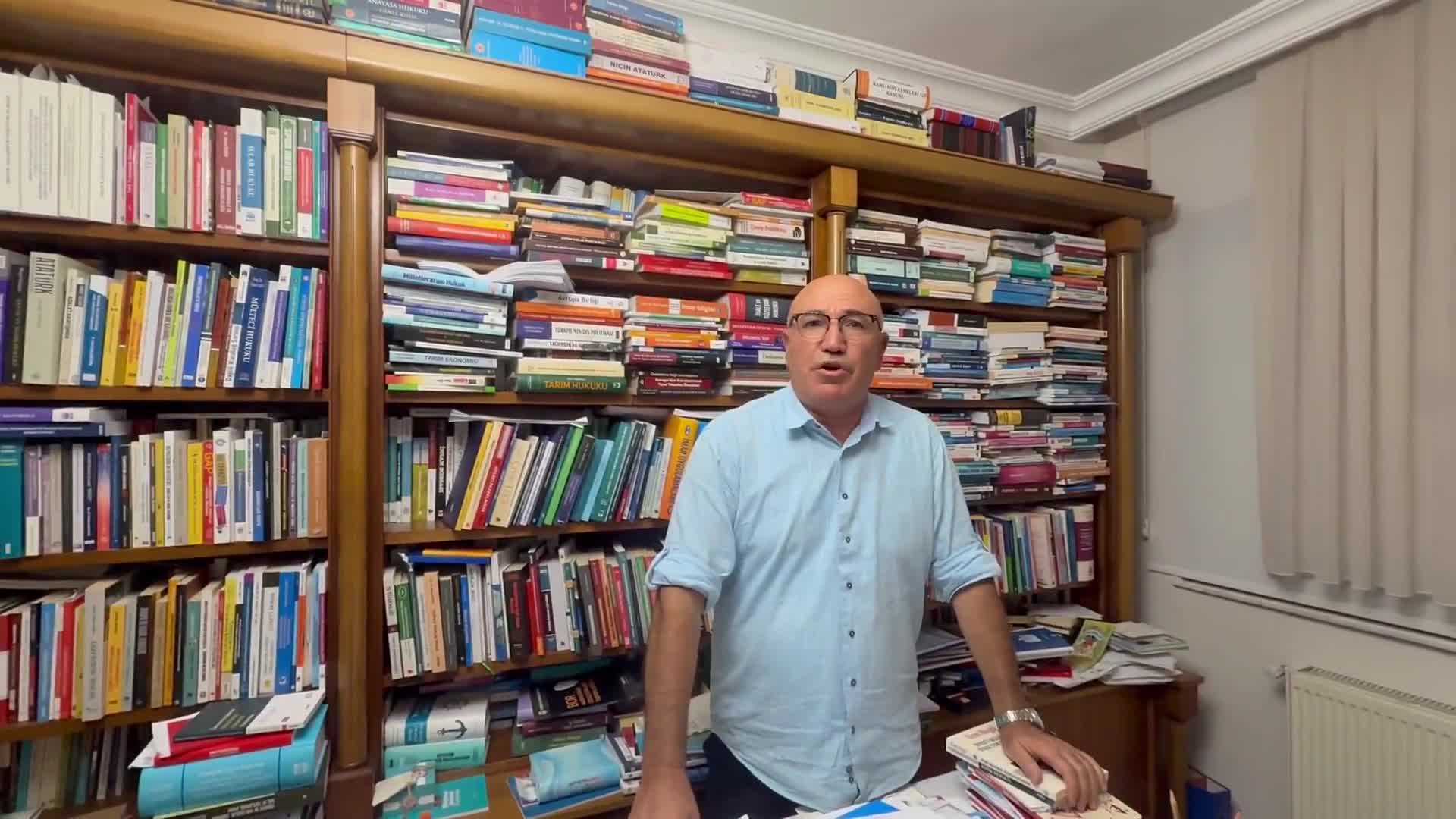 CHP İstanbul İl Başkanlığı'na polis ablukası... Mahmut Tanal: "Anayasa'nın 137. maddesindeki hükümleri uyarınca kanunsuz emri yerine getiriyorsunuz"
