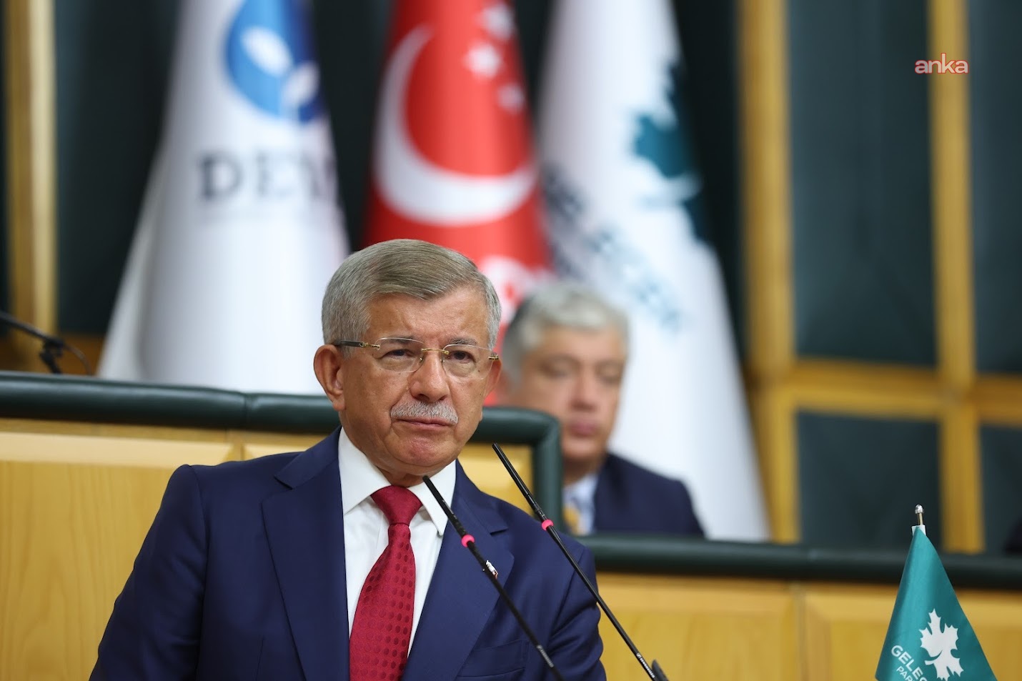 İzmir'de karakola silahlı saldırı… Ahmet Davutoğlu başsağlığı mesajı yayımladı