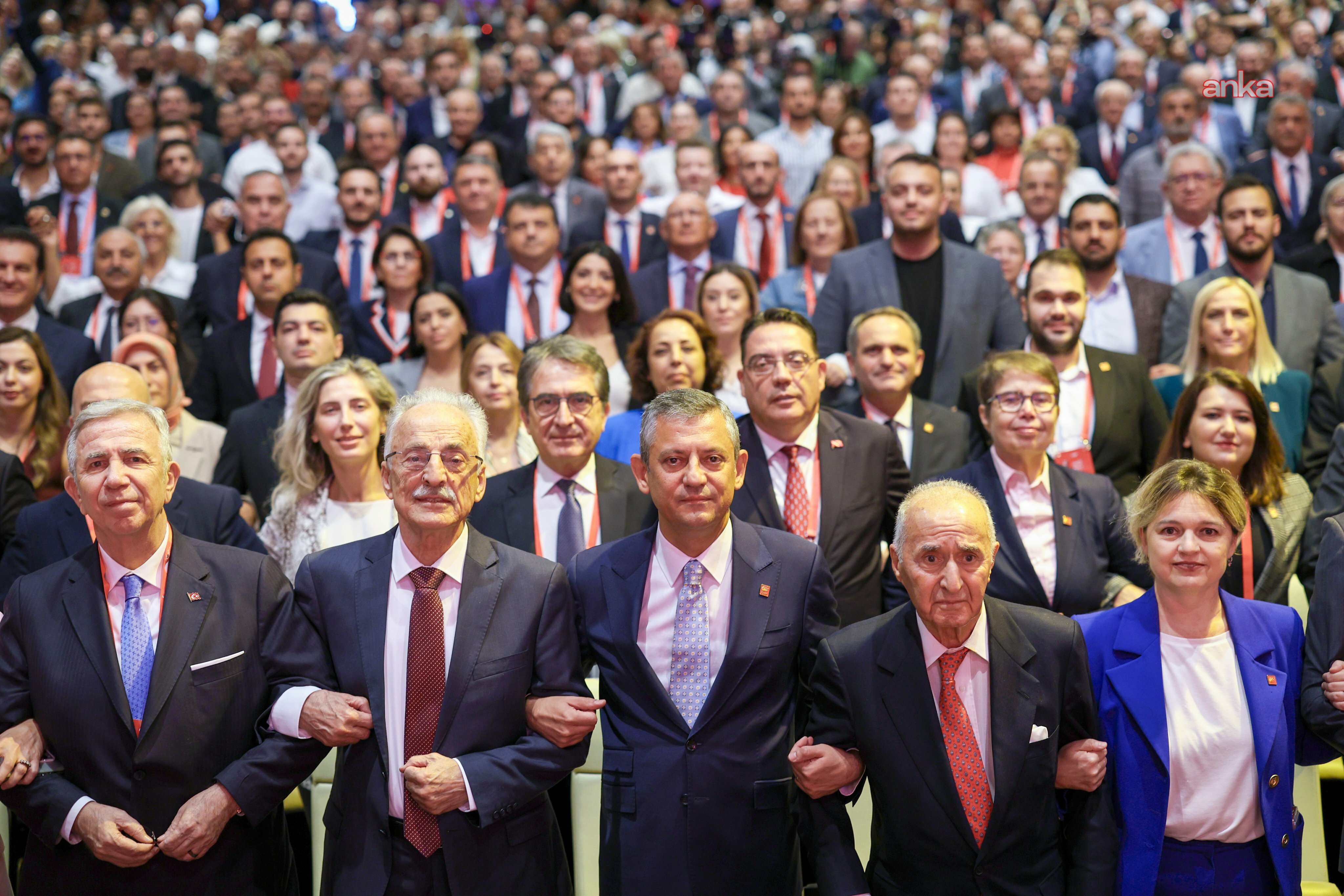 Gürsel Tekin'in CHP İstanbul İl Başkanlığı'na girmesi... CHP kurmayları: "CHP'ye nasıl gireceklerinin fragmanını yapıyorlar"