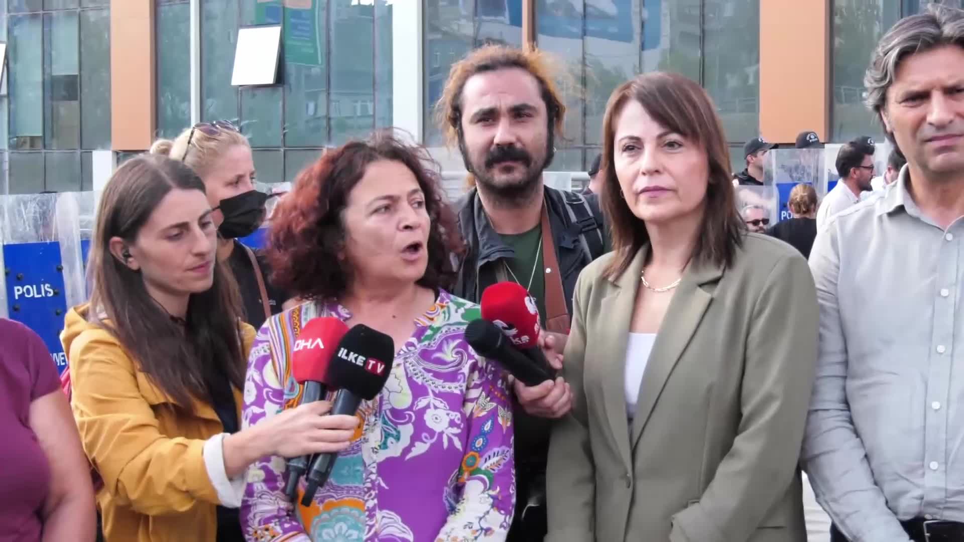 DEM Parti’den CHP İstanbul İl Başkanlığı’na destek ziyareti: “Bu operasyon demokrasiye yöneliktir”