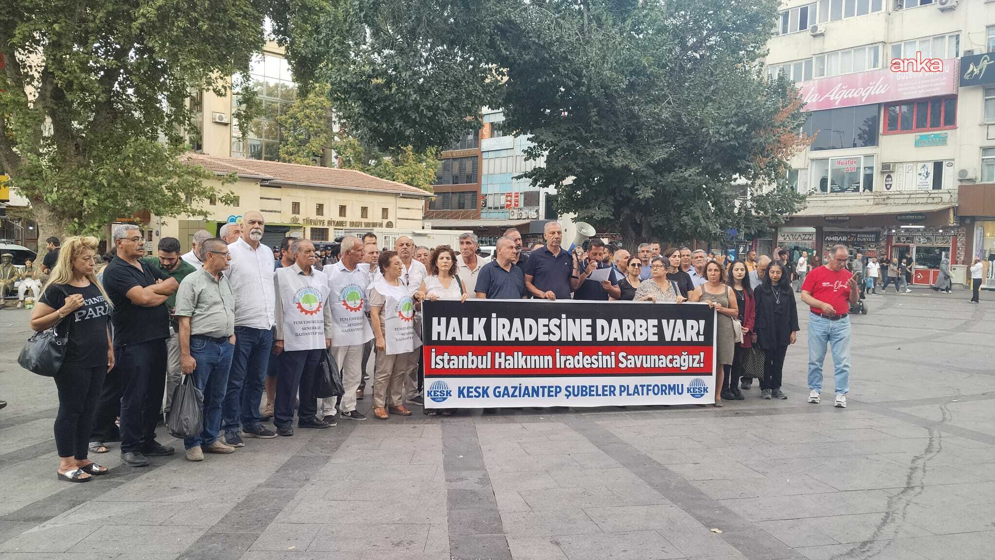 CHP İstanbul İl Başkanlığı yönetiminin görevden uzaklaştırılması Gaziantep'te protesto edildi