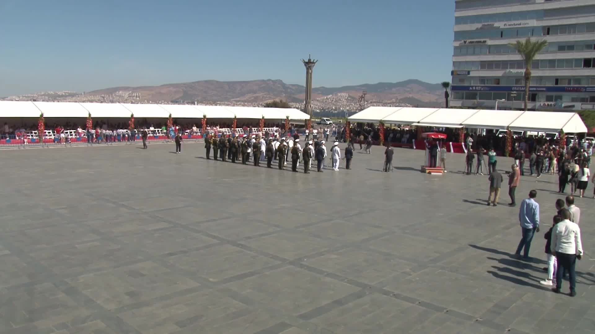 İzmir’in kurtuluşunun 103. yılı kutlamaları... Büyükşehir Belediye Başkanı Tugay: "İzmir, Türkiye Cumhuriyeti'ni var eden ve yaşatan tüm değerlerin kalesi"