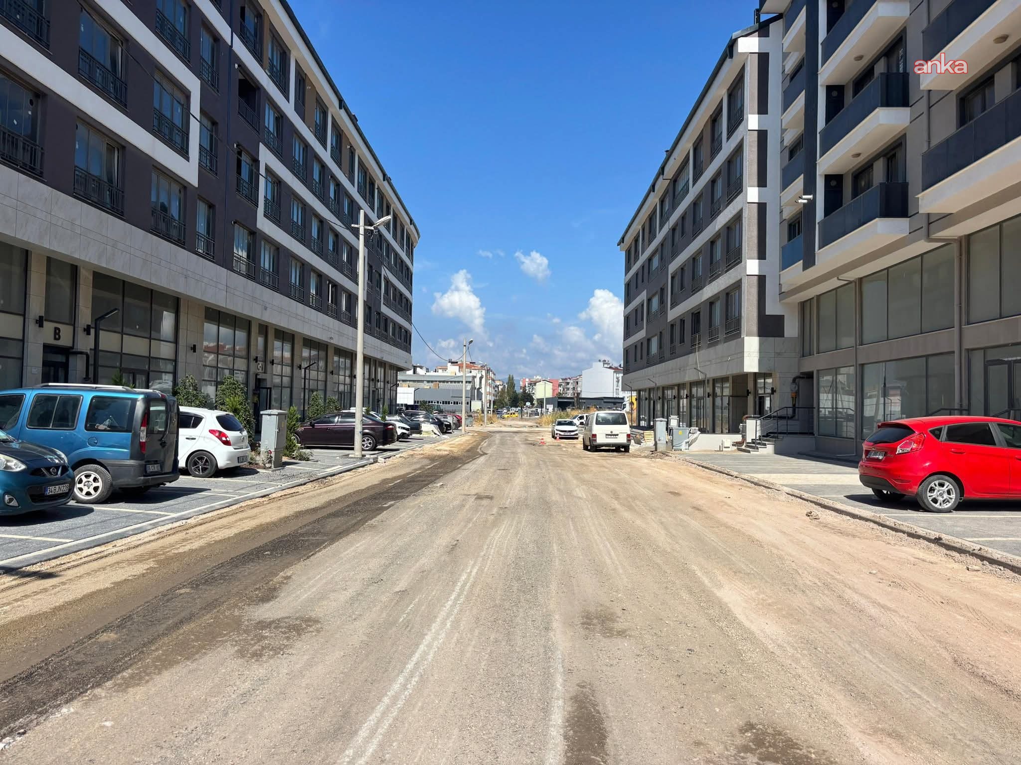 Bandırma Belediyesi, altyapı ve üstyapı çalışmalarına devam ediyor