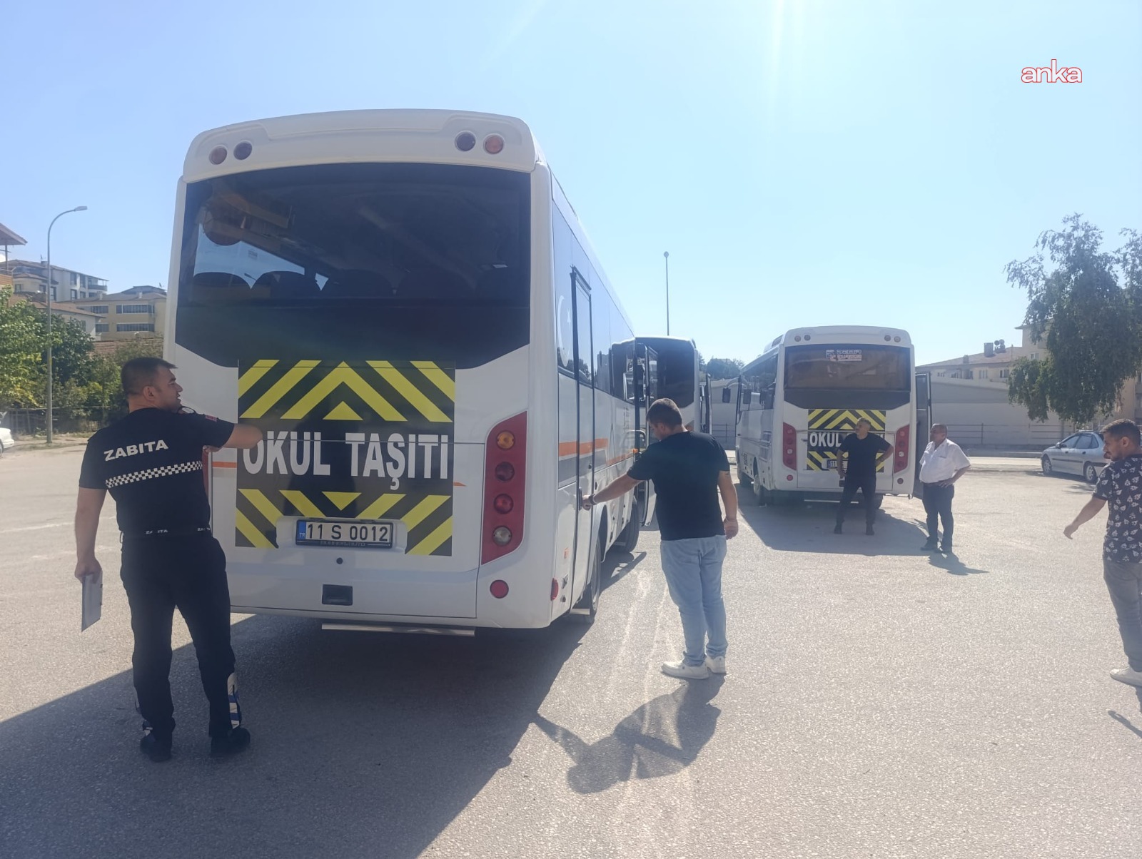 Bilecik Belediyesi Zabıta Müdürlüğü ekipleri okul servislerini denetledi